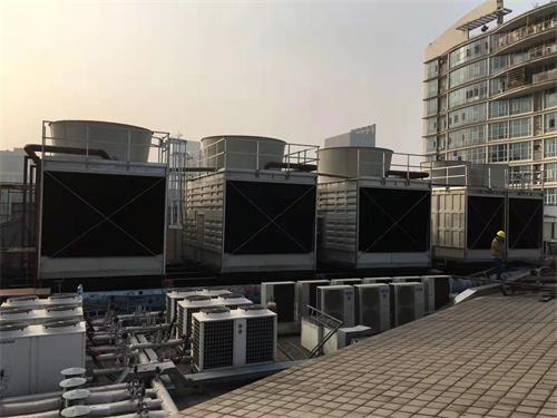 冷卻塔是一種重要工業循環用水裝置(冷卻塔的模板用